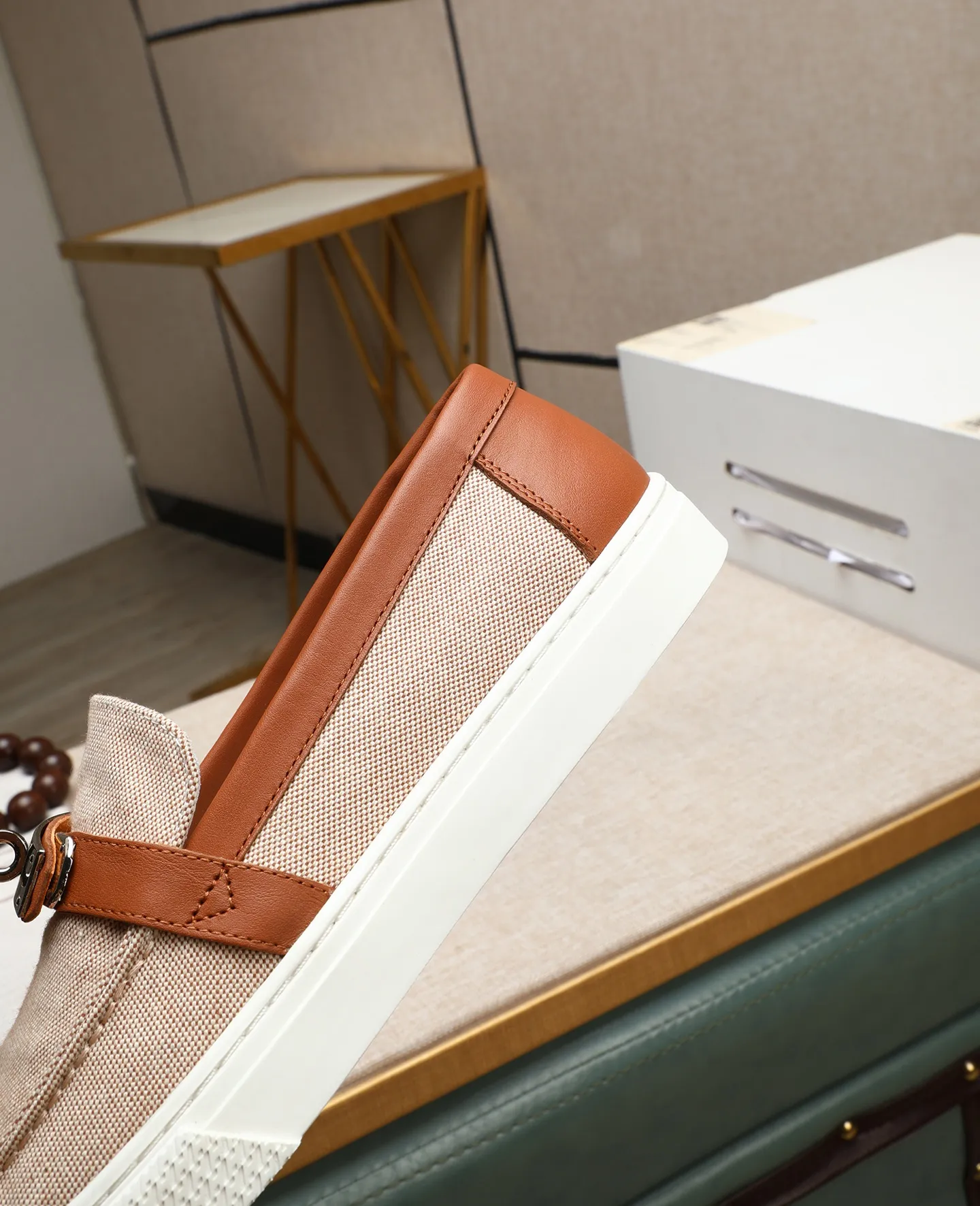 Men's shoes 💰720 (top version) [HERMÈS] Hermès counter new model 🆕men's casual loafers, the fabric is made of high-tech original materials and first-layer cowhide, spliced ​​with a variety of comfortable materials, lightweight EVA original outsole, and Labang lasting method to create a very light and energetic fashion style! Size: 39-44 (38 45 customized)